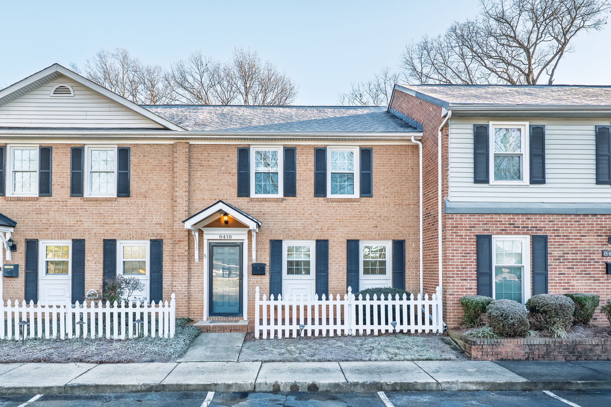 8418 Knights Bridge Road