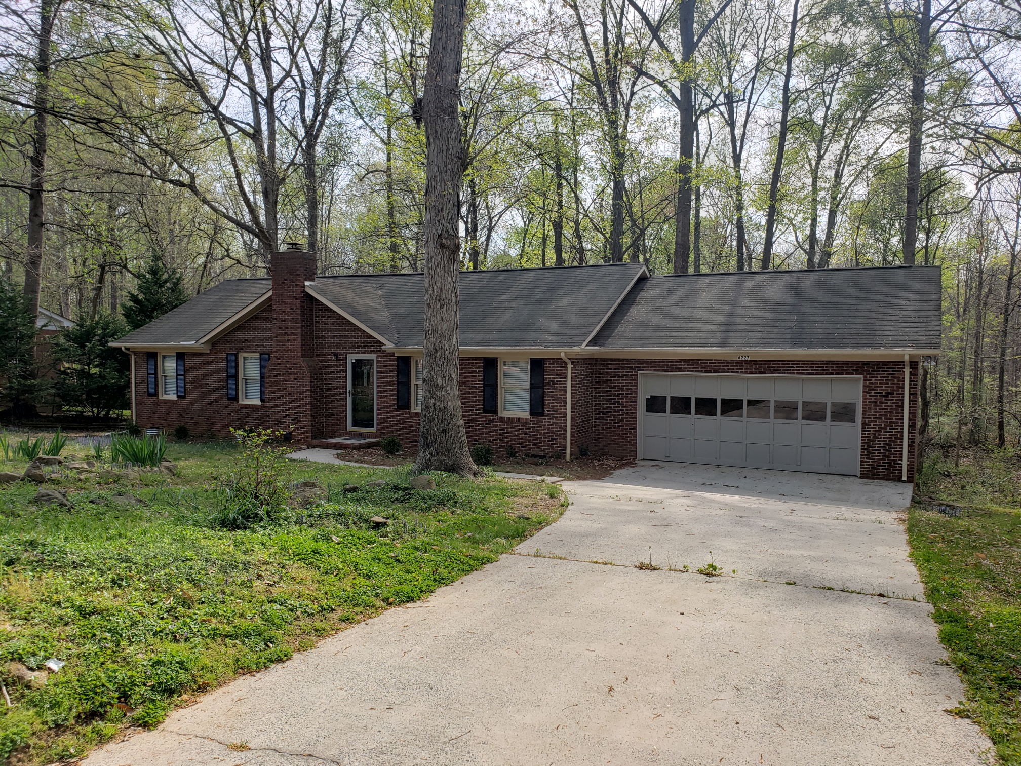 6227 King George Drive