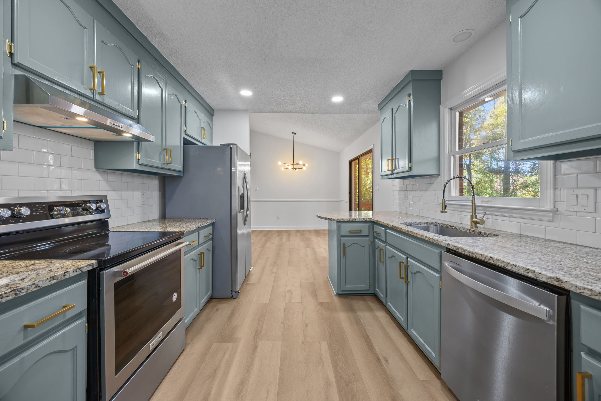 6227 King George Drive